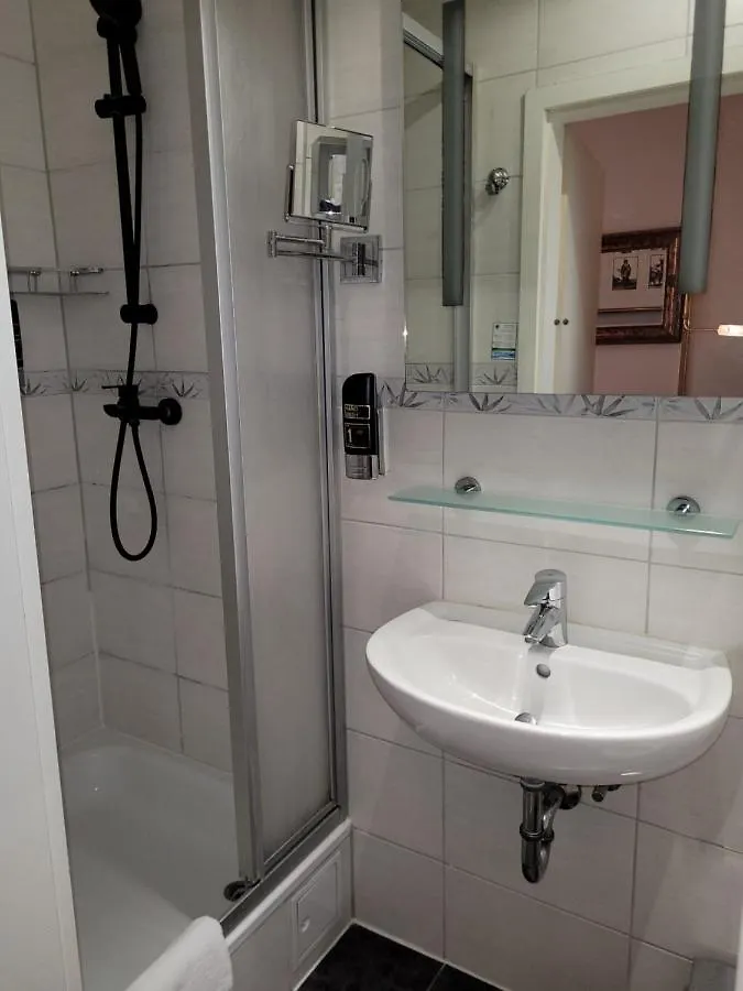 Hotel Franken An Der Messe Франкфурт-на-Майне